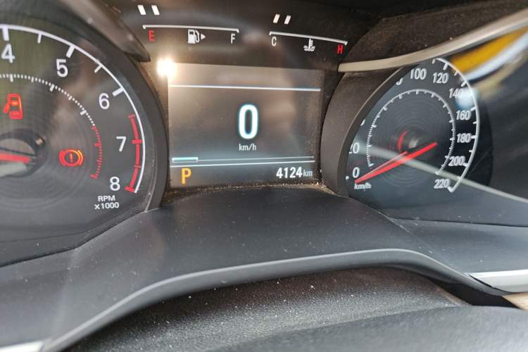 Used Chevrolet Monza 2020 320 Automatic Enjoyment Edition Odometer Close Up