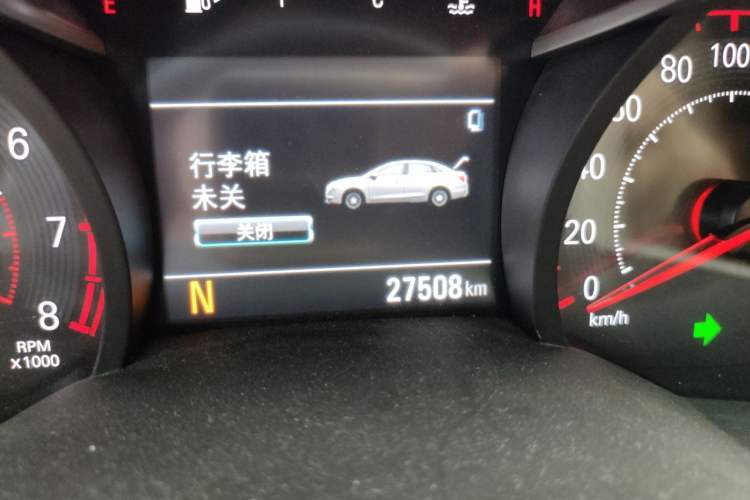 Used Chevrolet Monza 2020 Light Hybrid RS 330T Automatic Comfort Edition Odometer Close Up