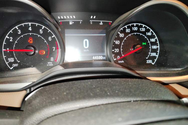 Used Chevrolet Monza 2020 320 Automatic Enjoyment Edition Odometer Close Up