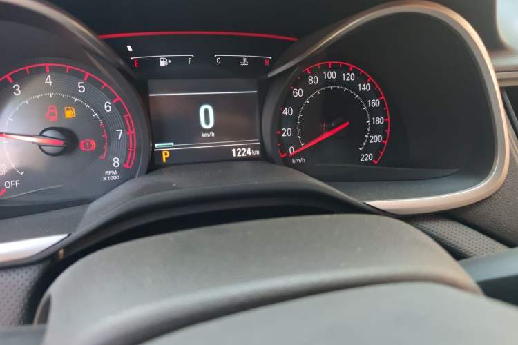 Used Chevrolet Monza 2020 Light Hybrid RS 330T Automatic Comfort Edition Odometer Close Up