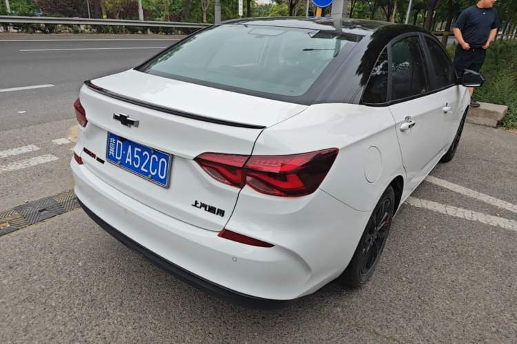 Used Chevrolet Monza 2020 Light Hybrid Redline 320T Dual-Clutch Thrilling Edition Rear Right 45 Deg