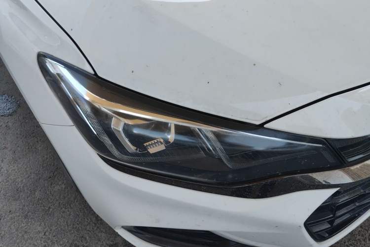 Used Chevrolet Monza 2020 Light Hybrid RS 330T Automatic Comfort Edition Right Front Headlight