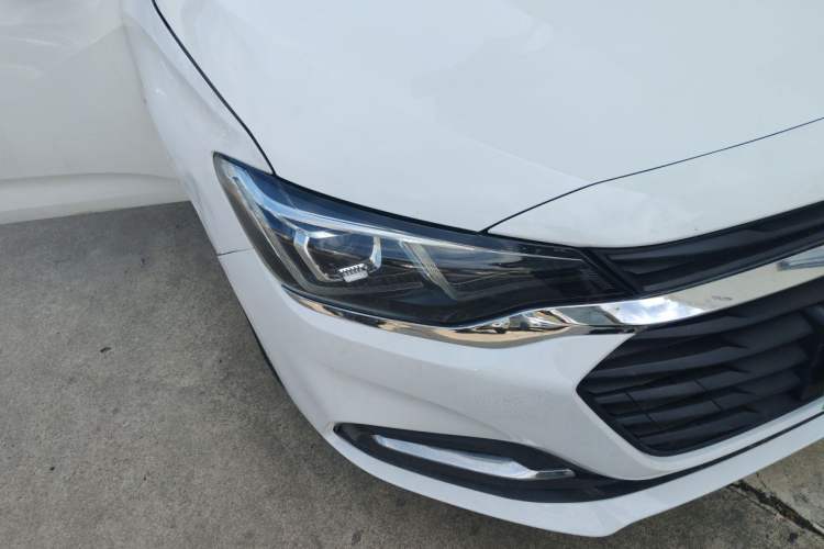 Used Chevrolet Monza 2020 320 Automatic Enjoyment Edition Right Front Headlight
