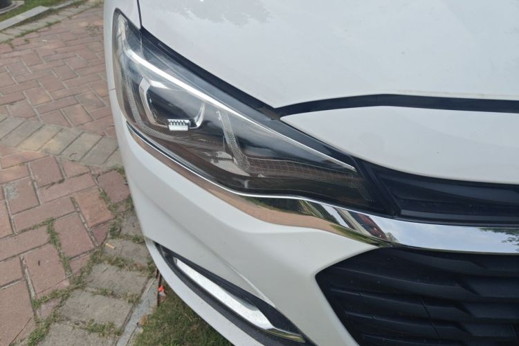Used Chevrolet Monza 2020 320 Automatic Enjoyment Edition Right Front Headlight