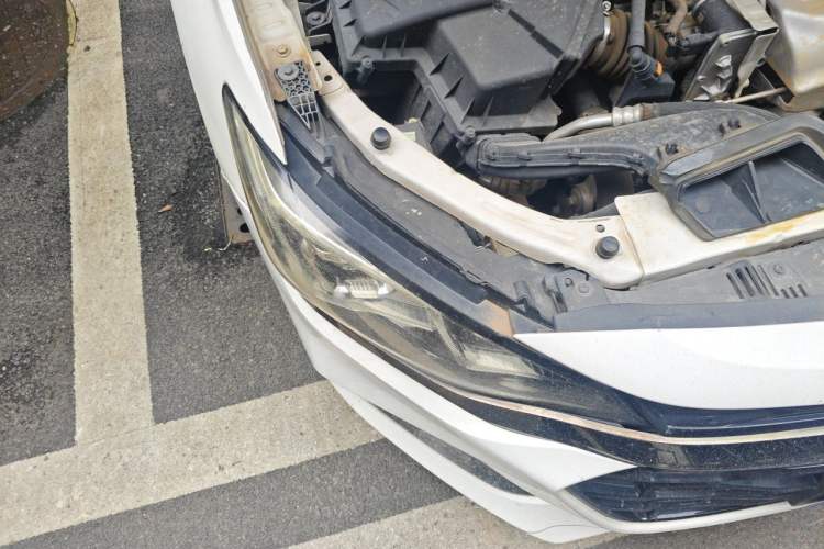Used Chevrolet Monza 2020 Light Hybrid RS 330T Automatic Thrill Edition Right Front Headlight