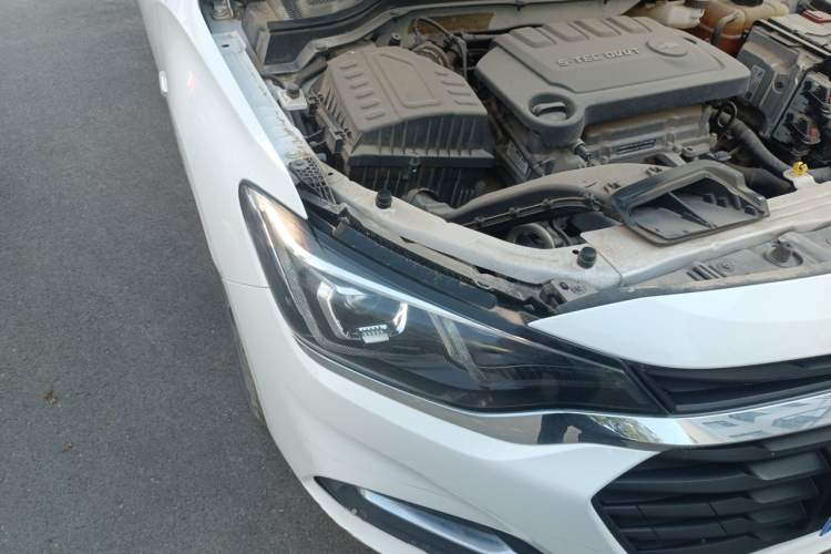 Used Chevrolet Monza 2020 320 Automatic Enjoyment Edition Right Front Headlight