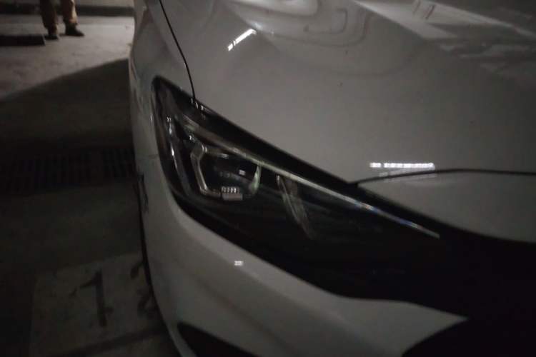 Used Chevrolet Monza 2020 Light Hybrid Redline 320T Dual-Clutch Thrilling Edition Right Front Headlight