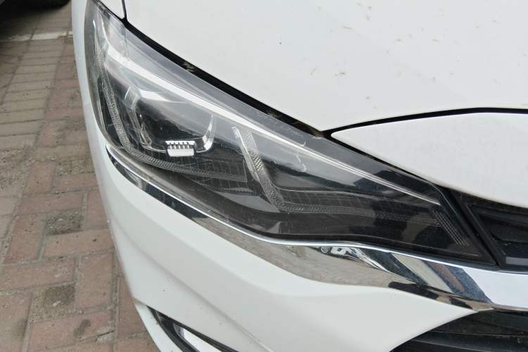 Used Chevrolet Monza 2020 320 Automatic Enjoyment Edition Right Front Headlight