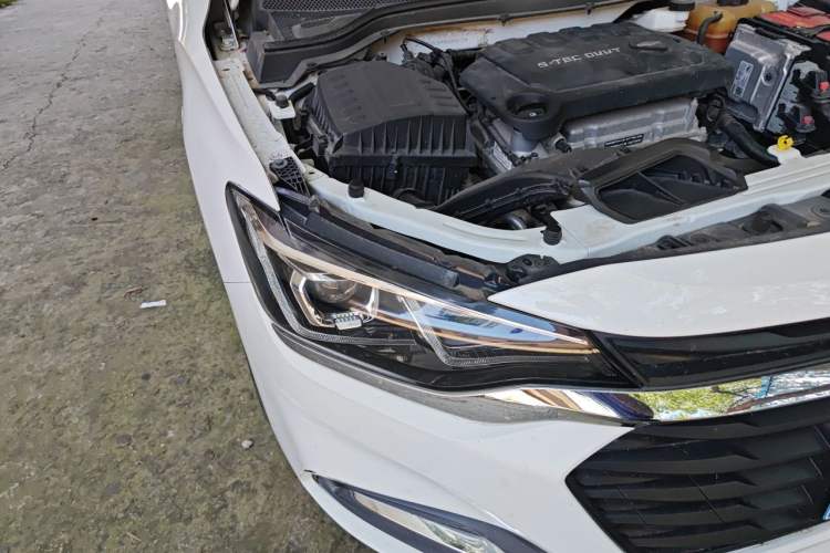 Used Chevrolet Monza 2020 320 Automatic Enjoyment Edition Right Front Headlight