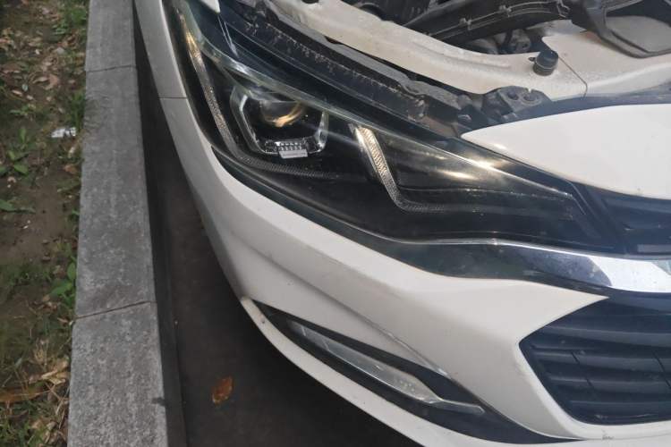 Used Chevrolet Monza 2020 320 Automatic Enjoyment Edition Right Front Headlight