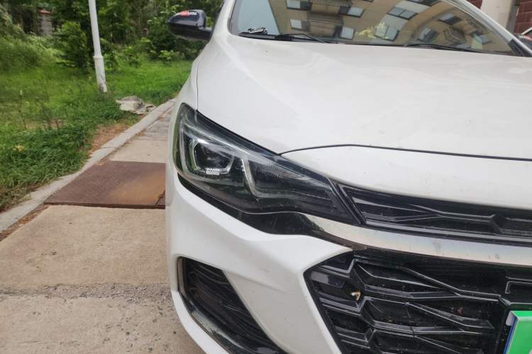 Used Chevrolet Monza 2020 Light Hybrid RS 330T Automatic Comfort Edition Right Front Headlight