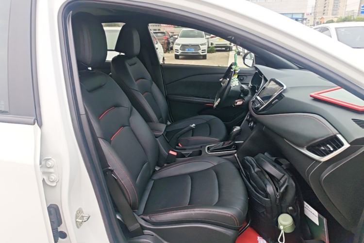 Used Chevrolet Monza 2020 Light Hybrid RS 330T Automatic Comfort Edition Right Front Seat