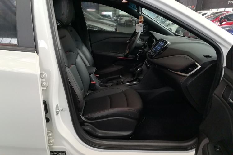 Used Chevrolet Monza 2020 Light Hybrid RS 330T Automatic Comfort Edition Right Front Seat