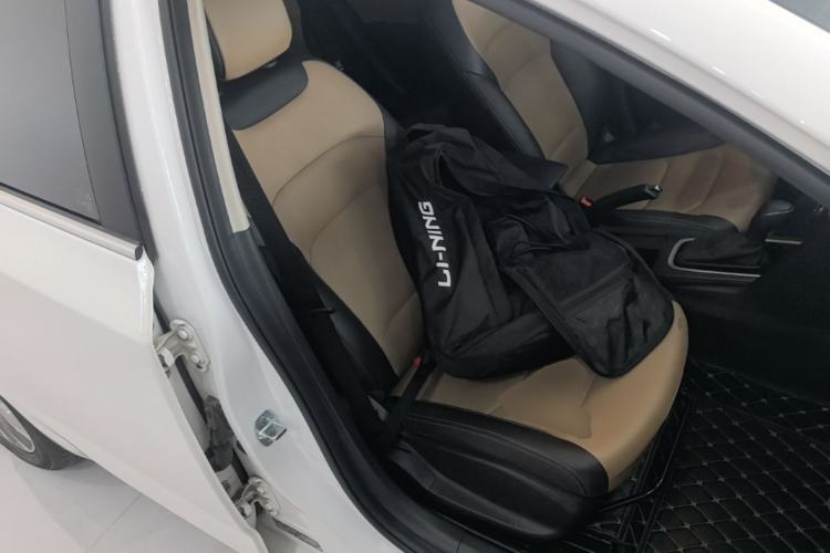 Used Chevrolet Monza 2020 320 Automatic Enjoyment Edition Right Front Seat