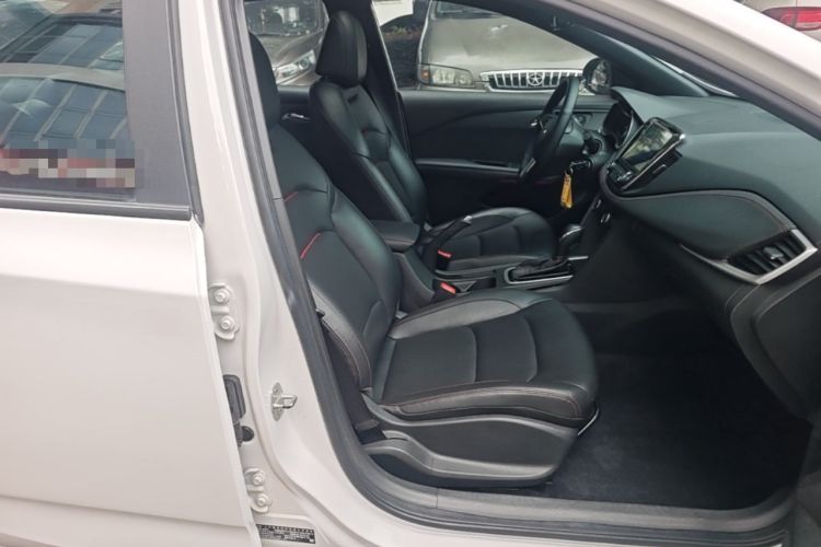 Used Chevrolet Monza 2020 Light Hybrid RS 330T Automatic Comfort Edition Right Front Seat