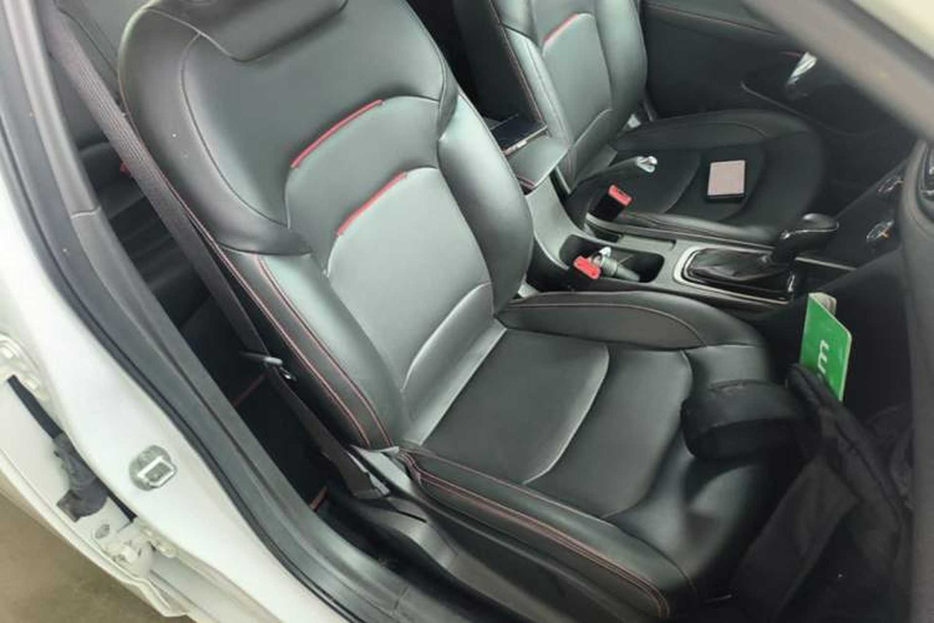Used Chevrolet Monza 2020 Light Hybrid RS 330T Automatic Comfort Edition Right Front Seat