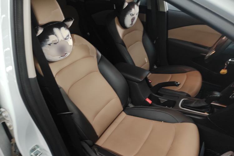 Used Chevrolet Monza 2020 320 Automatic Enjoyment Edition Right Front Seat
