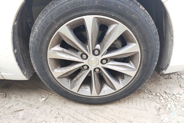 Used Chevrolet Monza 2020 320 Automatic Enjoyment Edition Right Front Wheel Hub