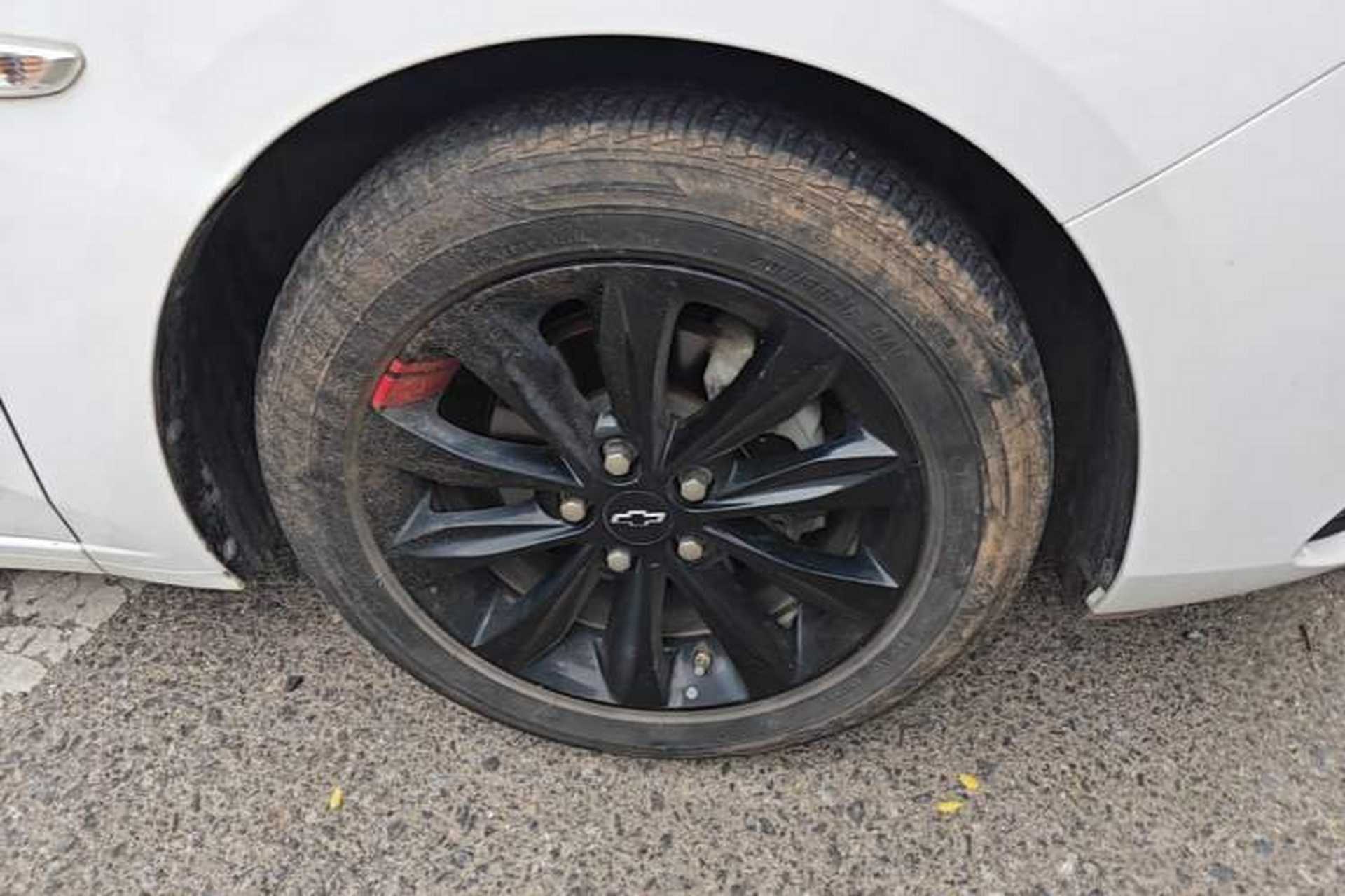 Used Chevrolet Monza 2020 Light Hybrid Redline 320T Dual-Clutch Thrilling Edition Right Front Wheel Hub