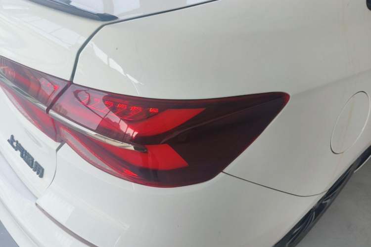 Used Chevrolet Monza 2020 Light Hybrid RS 330T Automatic Comfort Edition Right Rear Taillight
