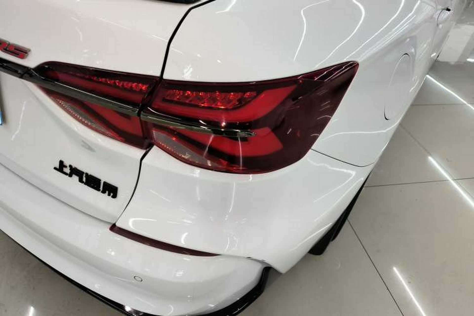 Used Chevrolet Monza 2020 Light Hybrid RS 330T Automatic Comfort Edition Right Rear Taillight