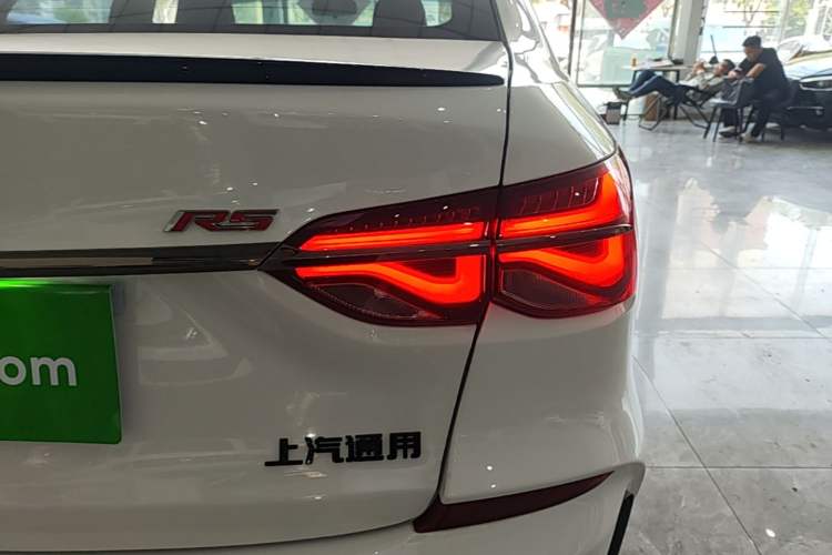 Used Chevrolet Monza 2020 Light Hybrid RS 330T Automatic Comfort Edition Right Rear Taillight