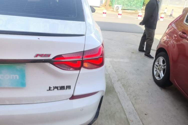 Used Chevrolet Monza 2020 Light Hybrid RS 330T Automatic Comfort Edition Right Rear Taillight