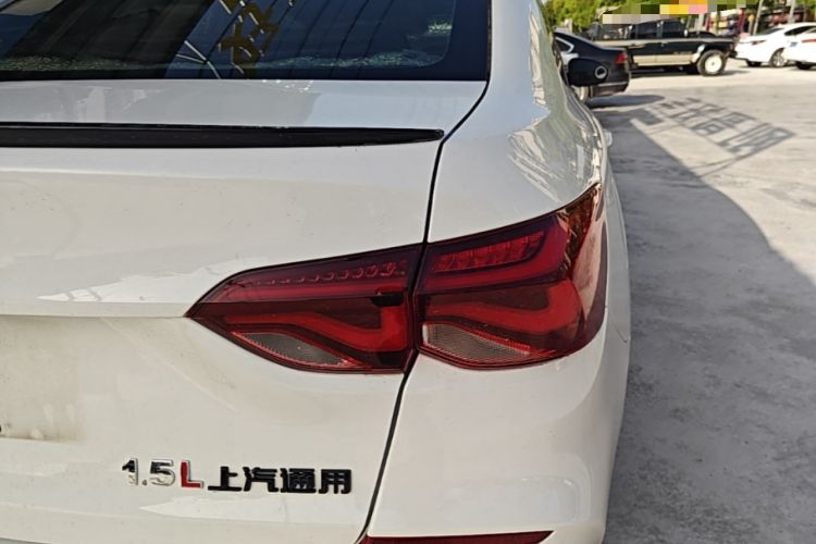 Used Chevrolet Monza 2020 Light Hybrid Redline 320T Dual-Clutch Joyful Edition Right Rear Taillight
