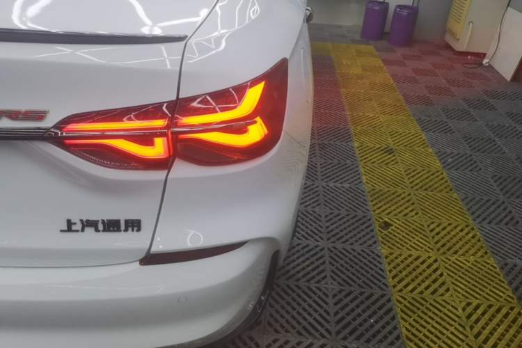 Used Chevrolet Monza 2020 Light Hybrid RS 330T Automatic Comfort Edition Right Rear Taillight