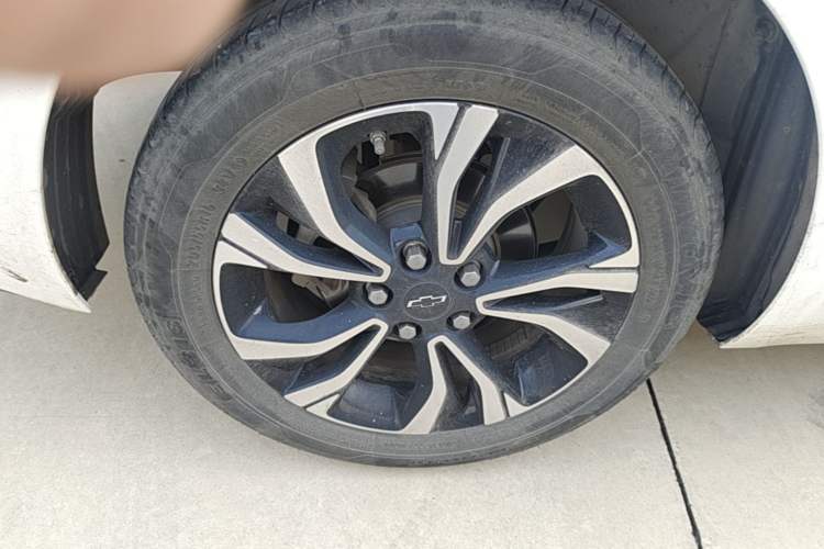 Used Chevrolet Monza 2020 Light Hybrid RS 330T Automatic Comfort Edition Right Rear Wheel Hub