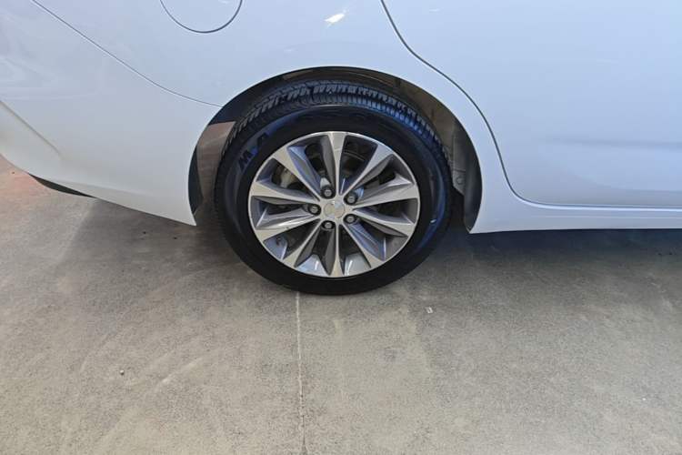 Used Chevrolet Monza 2020 320 Automatic Enjoyment Edition Right Rear Wheel Hub