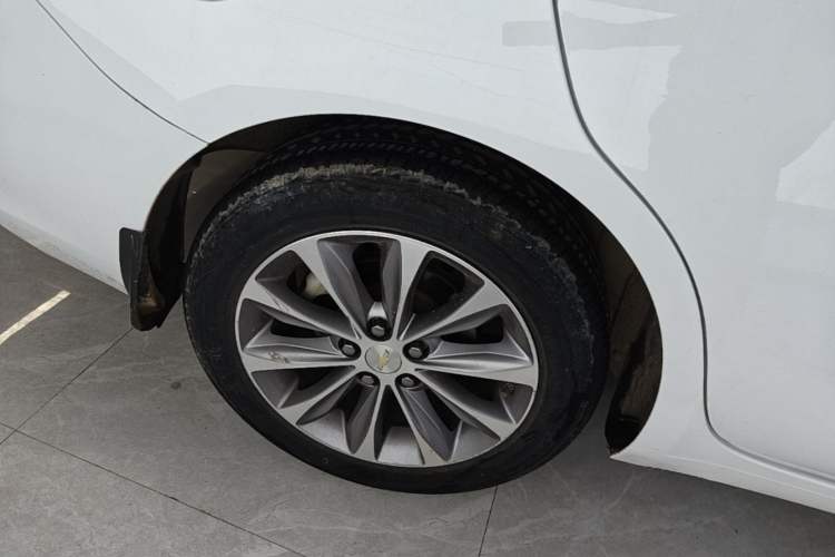 Used Chevrolet Monza 2020 320 Automatic Enjoyment Edition Right Rear Wheel Hub