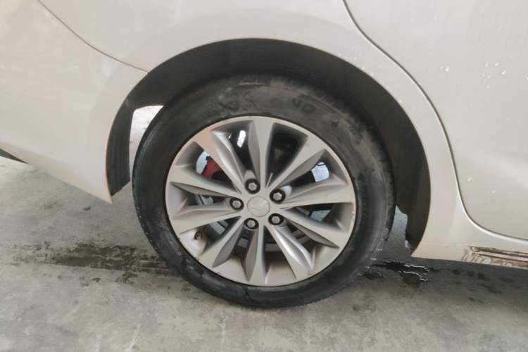 Used Chevrolet Monza 2020 320 Automatic Enjoyment Edition Right Rear Wheel Hub