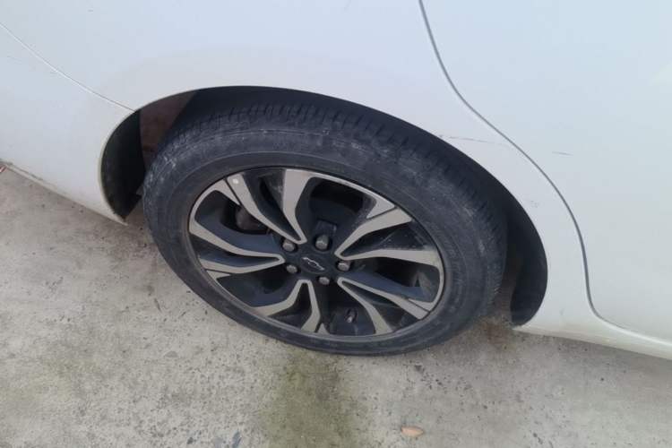 Used Chevrolet Monza 2020 Light Hybrid RS 330T Automatic Comfort Edition Right Rear Wheel Hub