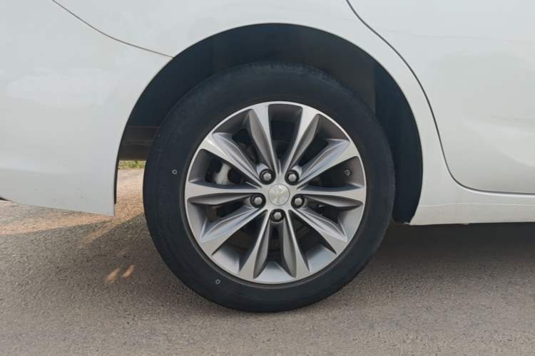 Used Chevrolet Monza 2020 320 Automatic Enjoyment Edition Right Rear Wheel Hub