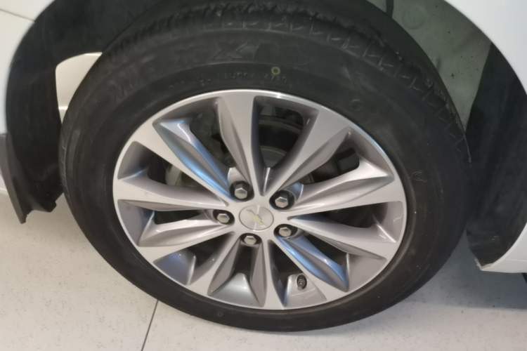 Used Chevrolet Monza 2020 320 Automatic Enjoyment Edition Right Rear Wheel Hub
