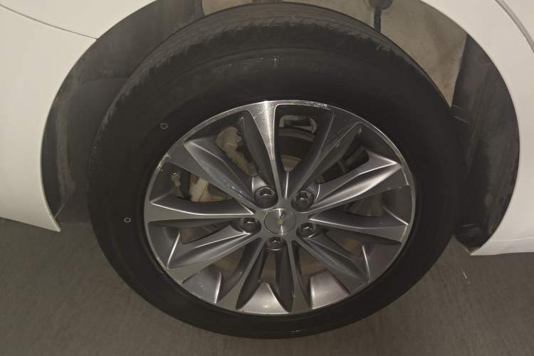 Used Chevrolet Monza 2020 320 Automatic Enjoyment Edition Right Rear Wheel Hub