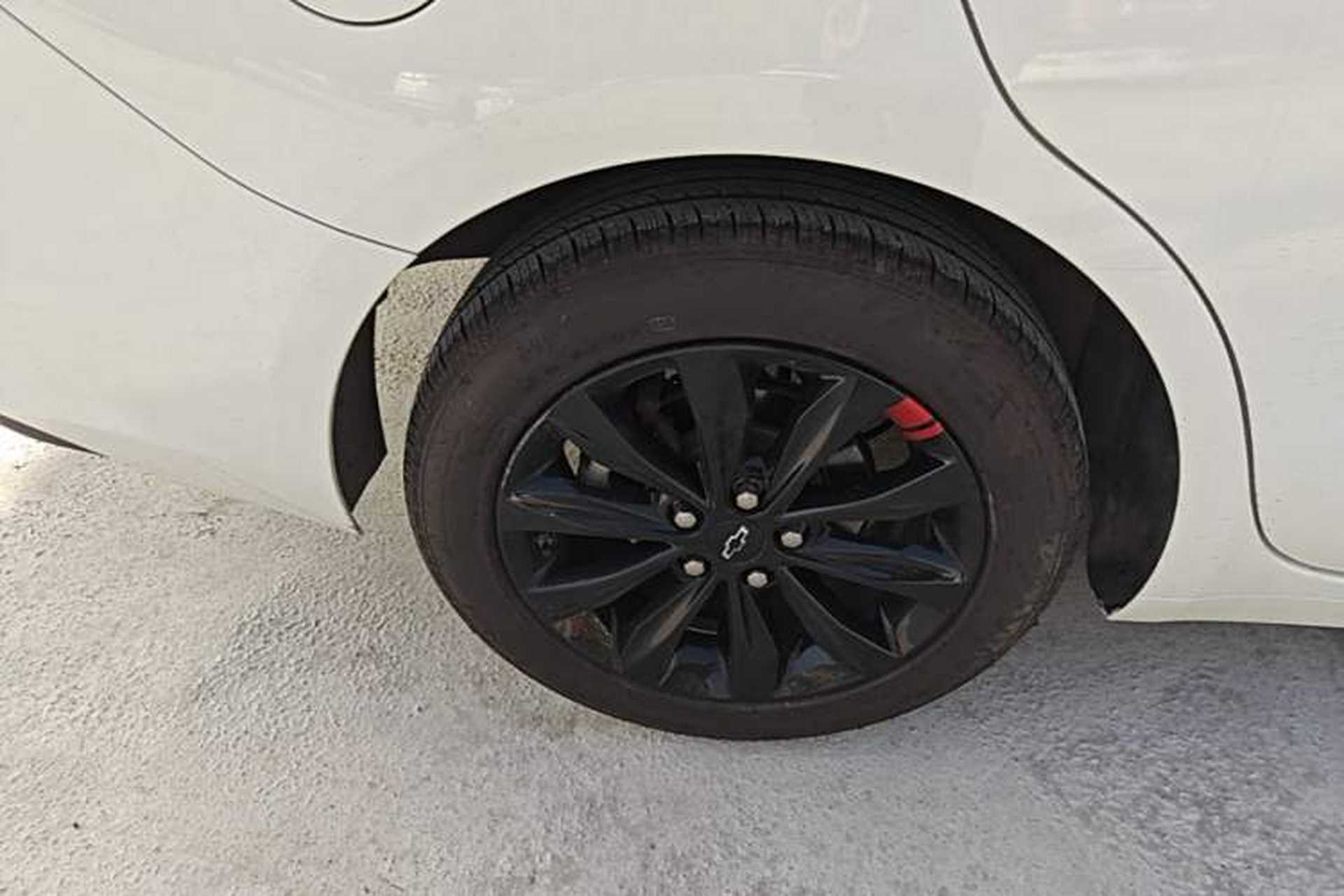 Used Chevrolet Monza 2020 Light Hybrid Redline 320T Dual-Clutch Joyful Edition Right Rear Wheel Hub