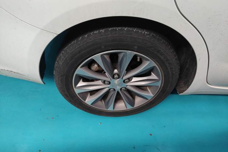 Used Chevrolet Monza 2020 320 Automatic Enjoyment Edition Right Rear Wheel Hub