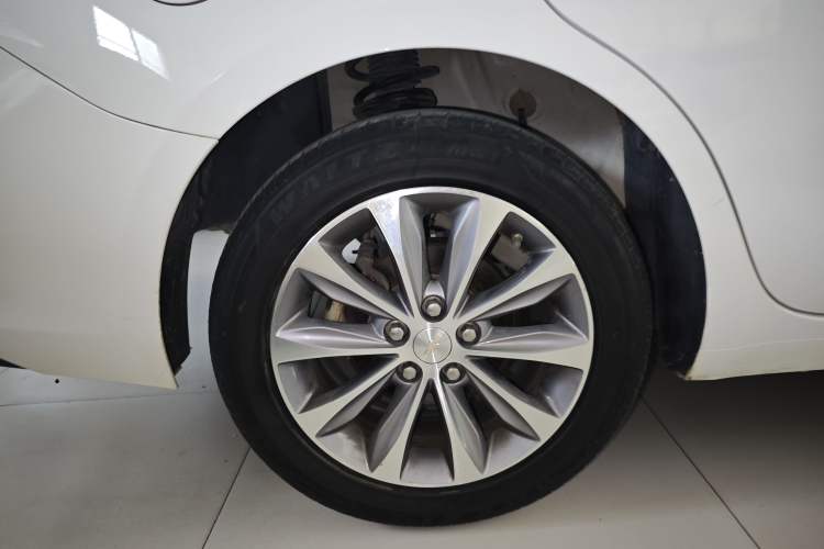 Used Chevrolet Monza 2020 320 Automatic Enjoyment Edition Right Rear Wheel Hub