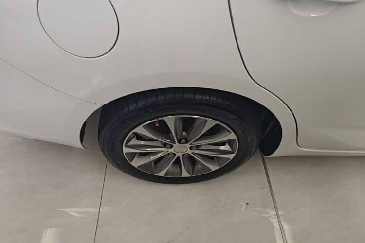 Used Chevrolet Monza 2020 320 Automatic Enjoyment Edition Right Rear Wheel Hub