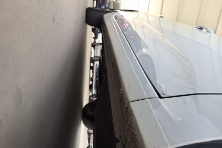 Used Chevrolet Monza 2020 Light Hybrid RS 330T Automatic Comfort Edition Right Side Sill