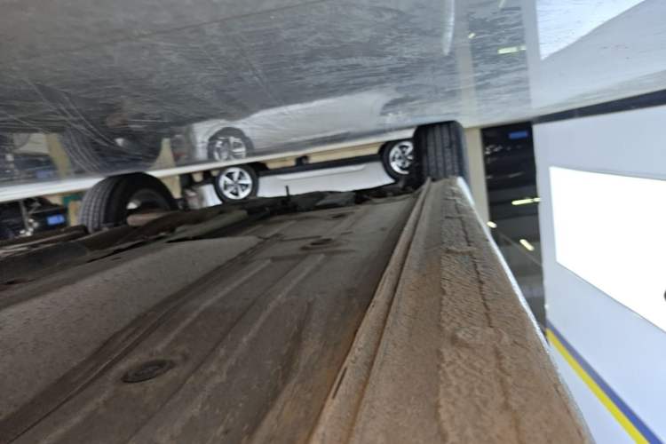 Used Chevrolet Monza 2020 320 Automatic Enjoyment Edition Right Side Sill