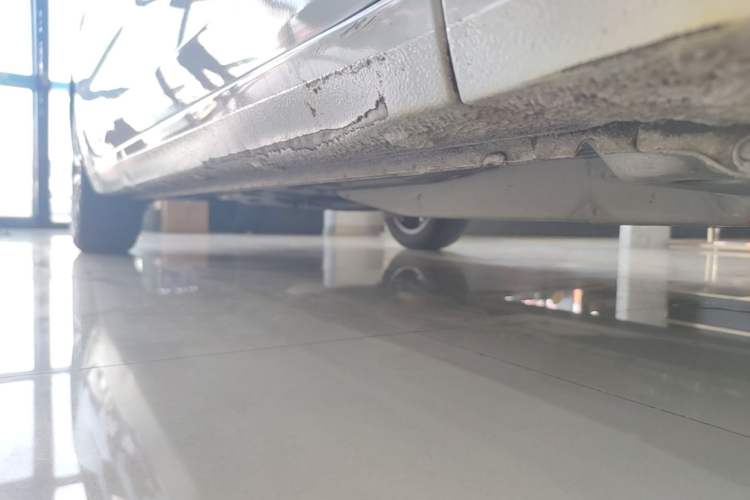 Used Chevrolet Monza 2020 320 Automatic Enjoyment Edition Right Side Sill