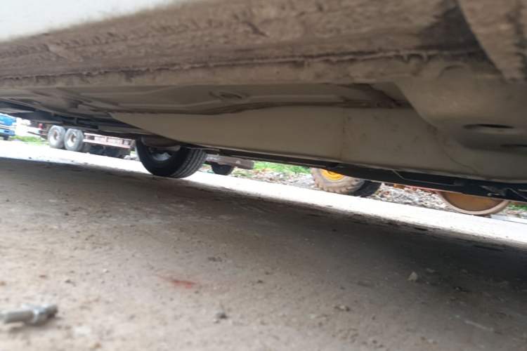 Used Chevrolet Monza 2020 Light Hybrid RS 330T Automatic Comfort Edition Right Side Sill