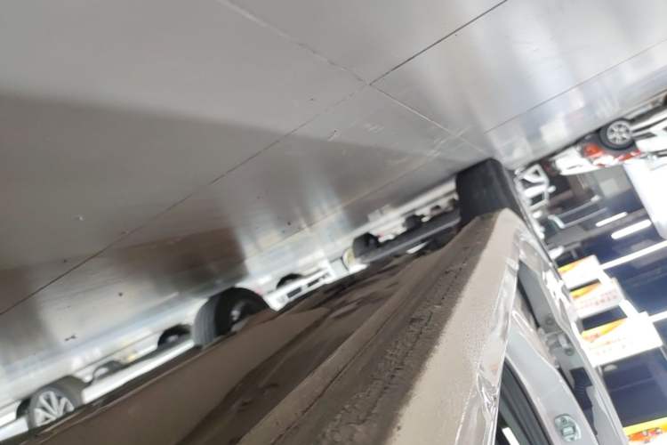 Used Chevrolet Monza 2020 320 Automatic Enjoyment Edition Right Side Sill