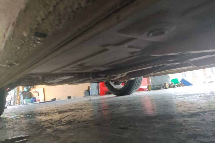 Used Chevrolet Monza 2020 320 Automatic Enjoyment Edition Right Side Sill
