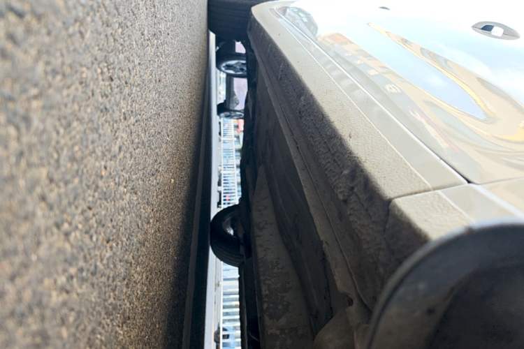 Used Chevrolet Monza 2020 320 Automatic Enjoyment Edition Right Side Sill