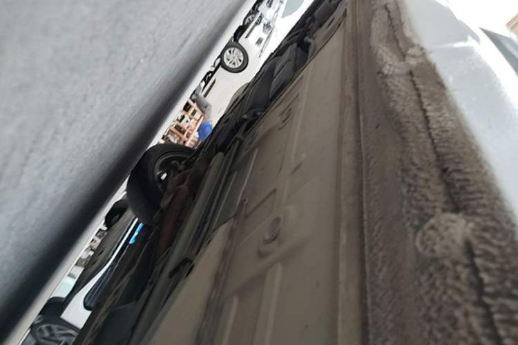 Used Chevrolet Monza 2020 320 Automatic Enjoyment Edition Right Side Sill