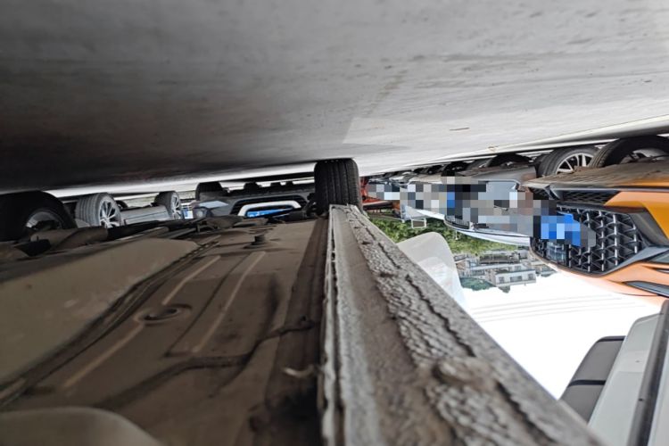 Used Chevrolet Monza 2020 Light Hybrid Redline 320T Dual-Clutch Joyful Edition Right Side Sill